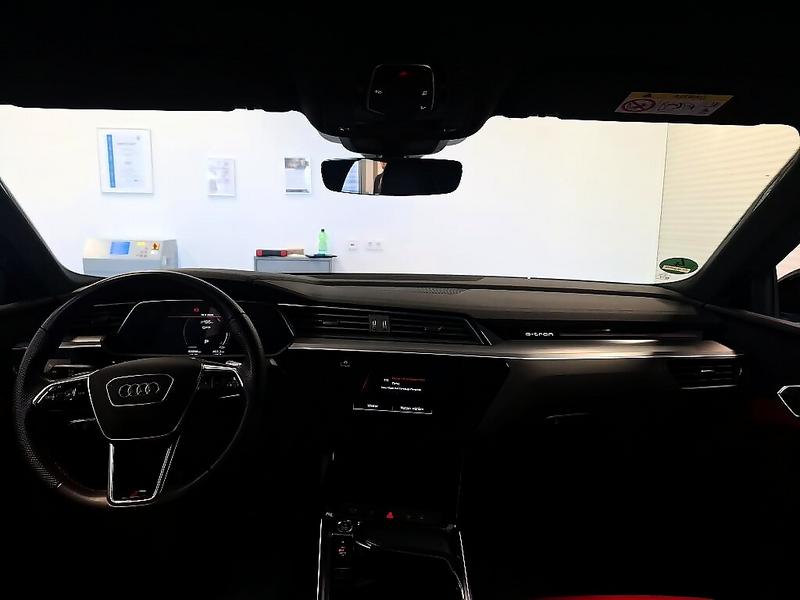 Foto 8 van Audi e-tron