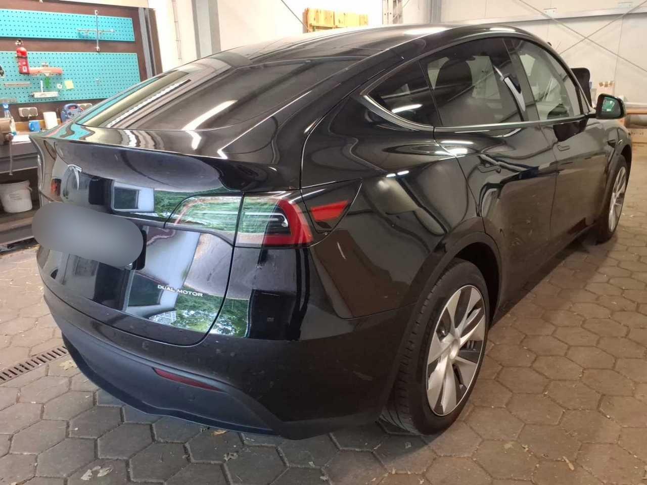 Foto 4 van Tesla Model Y