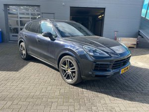 Porsche Cayenne 3.0 - AWD - Hybrid - Automatic - 340 hp - 90.133 km