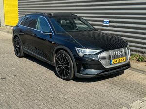 Audi E-tron 71 kWh Advanced - Quattro - Electric - Automatic - 408 hp - 129.680 km