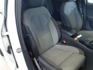 Volvo XC40 T4 Core - Hybrid - Automatic - 211 hp - 88.648 km