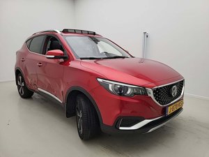 MG ZS Luxury - Electric - Automatic - 143 hp - 74.857 km