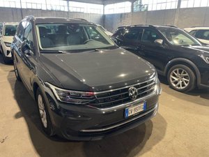 Volkswagen Tiguan 2.0 TDI Life - 4Motion - Diesel - Automatic - 150 hp - 16.917 km