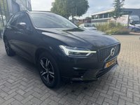 Volvo XC60 T6 R-Design - Hybrid - Automatic - 303 hp - 194.368 km