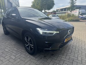 Volvo XC60 T6 R-Design - Hybrid - Automatic - 303 hp - 194.368 km