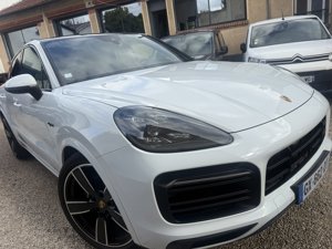 Porsche Cayenne Coupé 3.0i Platinum - Hybrid - Automatic - 340 hp - 62.764 km