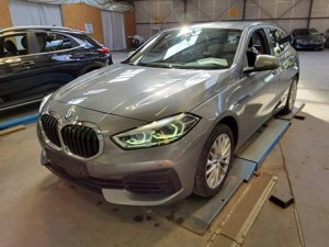 BMW 1 Series 120d Advantage - xDrive - Diesel - Automatic - 190 hp - 139.819 km