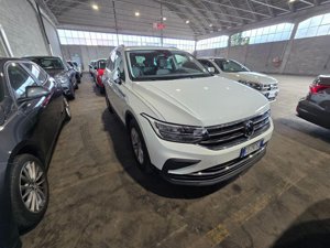 Volkswagen Tiguan 2.0 TDI Life - Diesel - Automatic - 150 hp - 14.377 km
