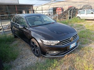 Volkswagen Passat Variant 2.0 TDI Executive - Diesel - Automatic - 150 hp - 201.225 km