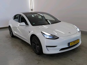 Tesla Model 3 Long Range 75 kWh - Dual Motor - Electric - Automatic - 351 hp - 142.927 km