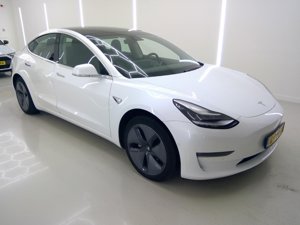 Tesla Model 3 Long Range 75 kWh - Dual Motor - Electric - Automatic - 351 hp - 179.784 km