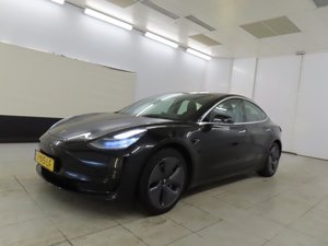 Tesla Model 3 Standard Range Plus 60 kWh - Electric - Automatic - 238 hp - 100.141 km