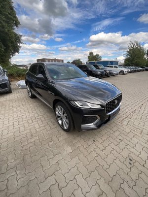 Jaguar F-Pace 3.0 R-Dynamic - AWD - Diesel - Automatic - 301 hp - 91.140 km