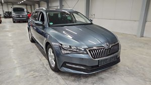 Skoda Superb Combi 2.0 TDI Ambition - Diesel - Automatic - 150 hp - 187.599 km
