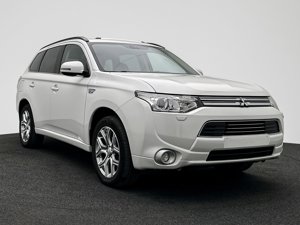 Mitsubishi Outlander 2.0 - AWD - Hybrid - Automatic - 120 hp - 209.251 km