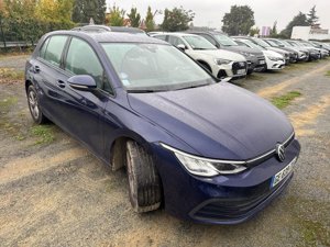Volkswagen Golf 1.5 TSI Life Business - Petrol - Manual - 130 hp - 69.696 km