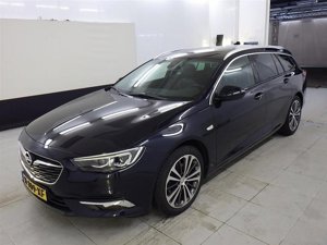 Opel Insignia 1.5 Business Executive - Petrol - Automatic - 165 hp - 119.379 km