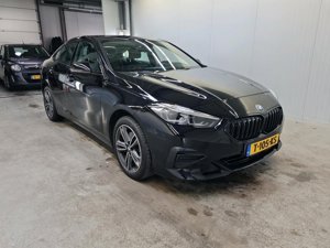 BMW 2 Series Gran Coupé 218i Business - Petrol - Automatic - 136 hp - 37.950 km