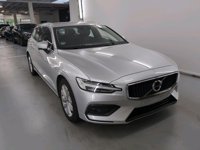 Volvo V60 B3 Momentum Pro - Petrol - Automatic - 163 hp - 92.332 km