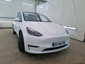 Tesla Model Y Long Range - Dual Motor - Electric - Automatic - 514 hp - 41.698 km