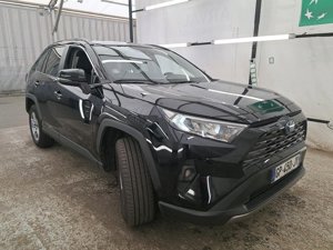 Toyota RAV4 Dynamic - Hybrid - Automatic - 218 hp - 178.665 km