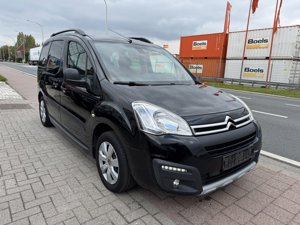 Citroën Berlingo 1.2i XTR - Petrol - Manual - 110 hp - 120.250 km