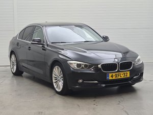 BMW 3 Series 320d High Executive - Diesel - Automatic - 163 hp - 335.616 km