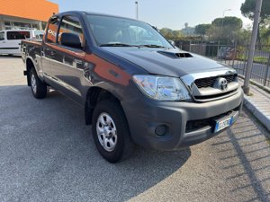 Toyota Hilux 2.5 Active - AWD - Diesel - Manual - 144 hp - 214.894 km