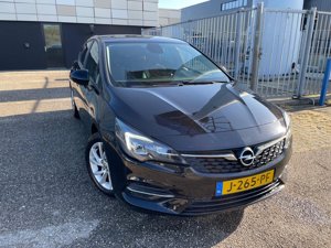 Opel Astra 1.2 Edition - Petrol - Manual - 131 hp - 88.537 km