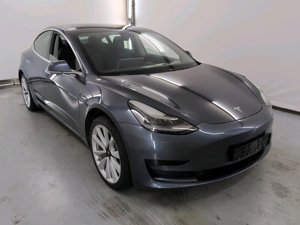Tesla Model 3 Standard Range Plus - Electric - Automatic - 306 hp - 90.699 km